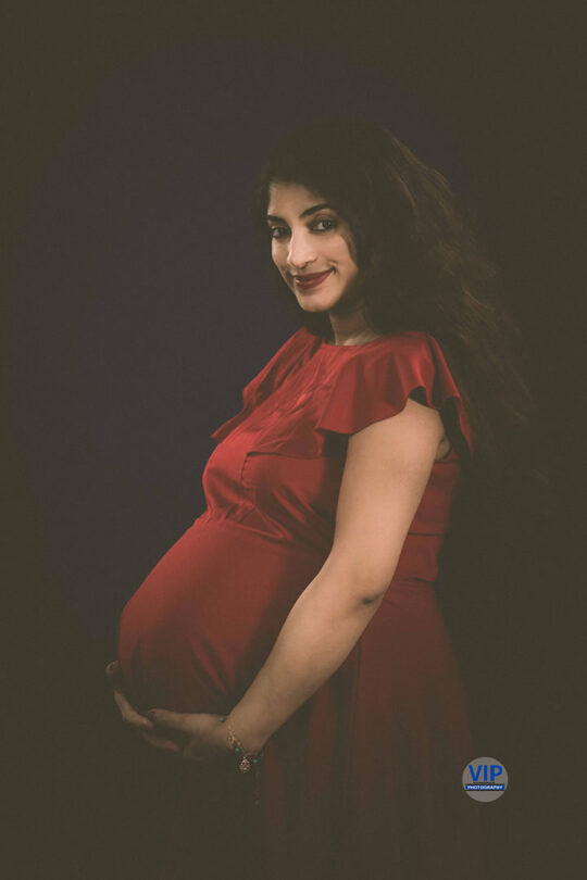 professional maternity photos india